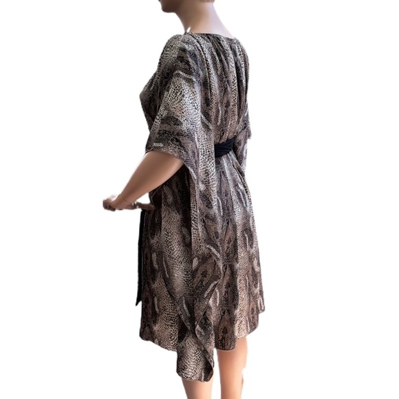Igigi Kaftan Caftan Size 18/20 Neutral Brown Beige Snakeskin Print Midi Sash NWT - Picture 5 of 15